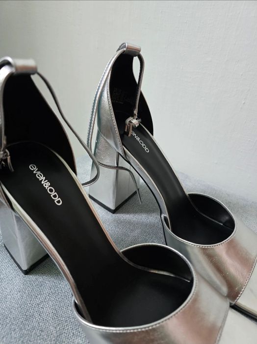 Obcasy, sandały, szpilki duży rozmiar (45, 46)