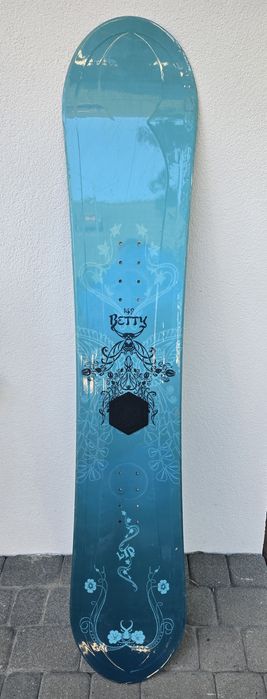 deska snowboardowe LTD Betty 149 cm