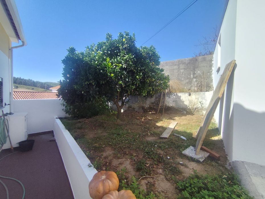 Vendo Vivenda Nadrupe/ Lourinhã