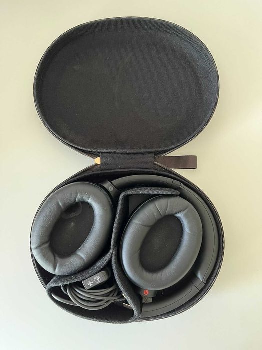 Sony WH-1000XM4 - Cancelamento de Ruído (Como Novos)
