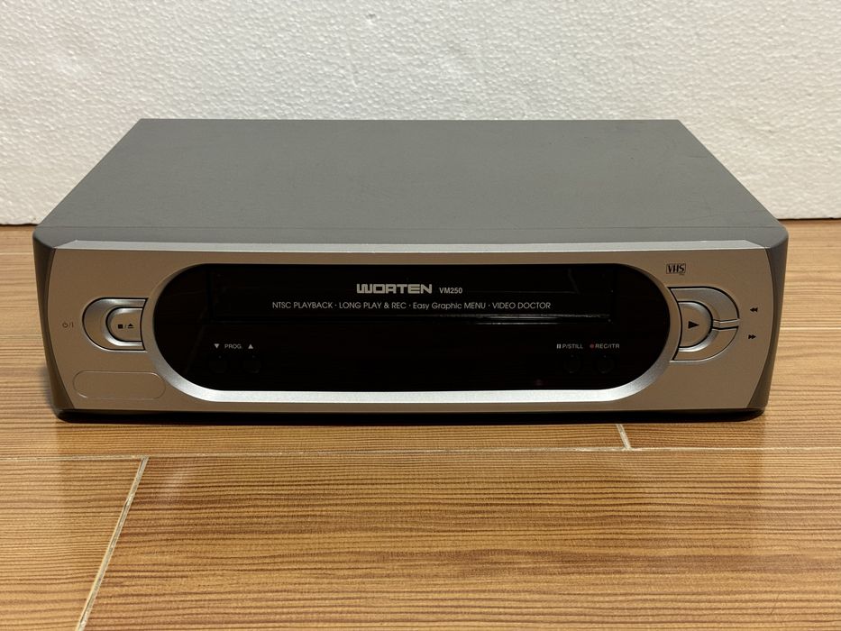 Leitor Gravador VHS WORTEN