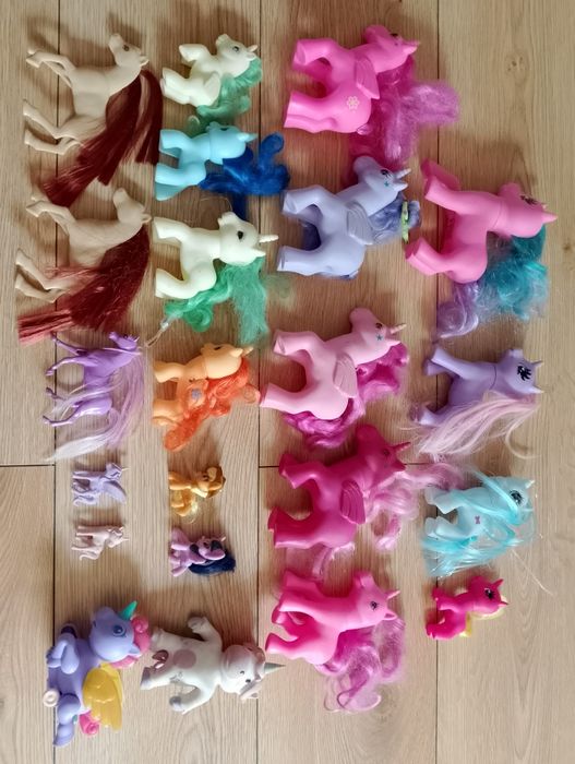 Koniki pony jednorożce konie zabawki