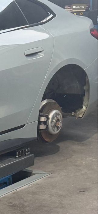 Travagem bmw i4 completa g26