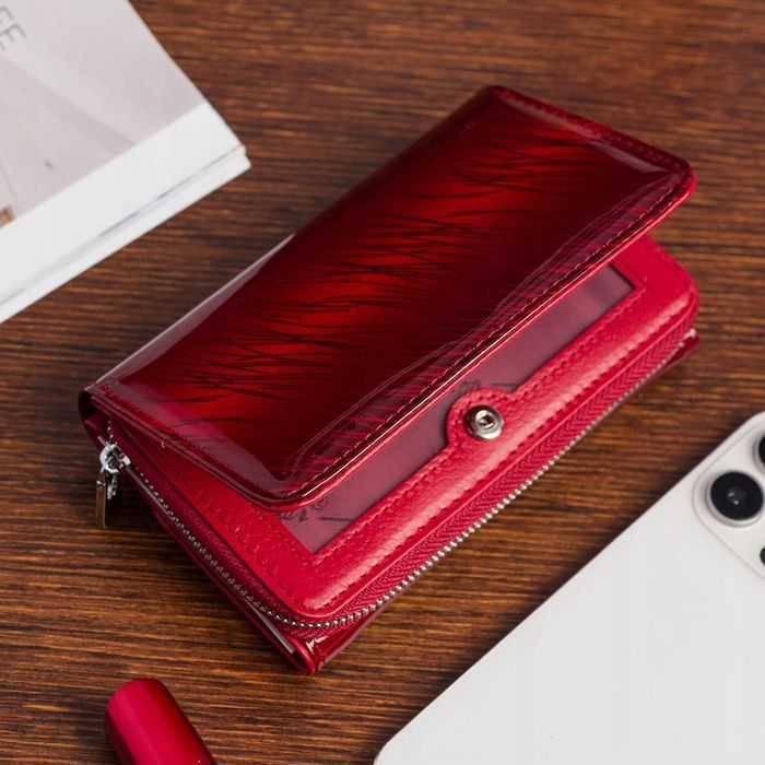 Portfel skórzany damski lakierowany na zamek karty pojemny RFiD duży