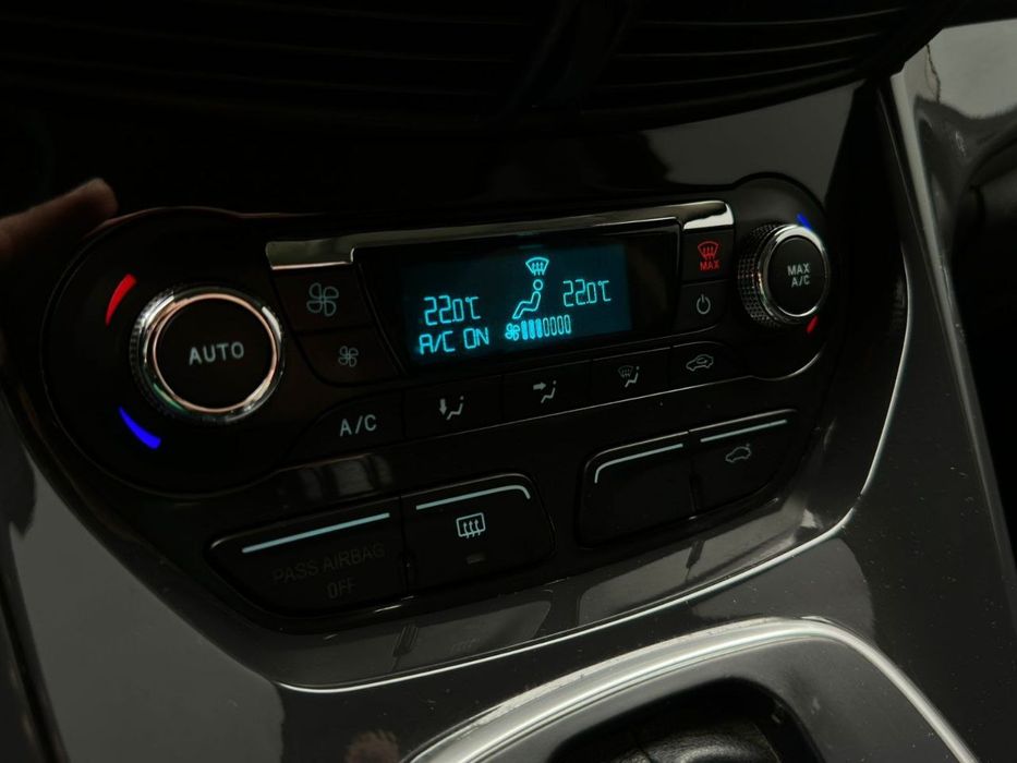 Форд ескейп  2013 року