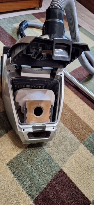 Продам пылесос !