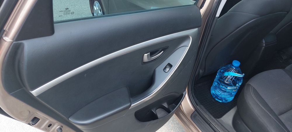 Hyundai  i30 2013 1.6crdi АКПП