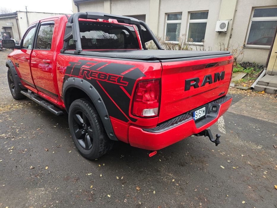 Samochód Dodge RAM 1500