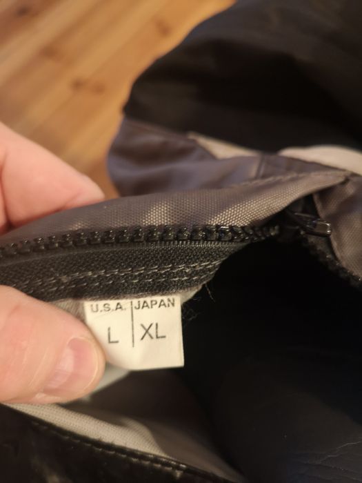 Mobbys suchy skafander