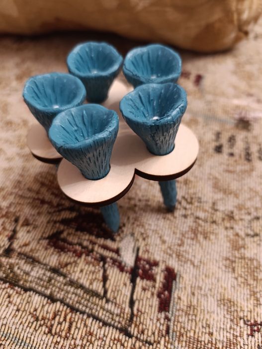 Годівниця для бджіл у формі квітки