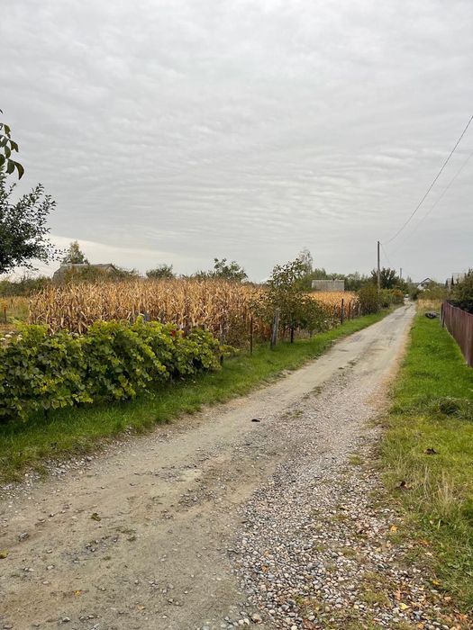 Дача з будиночком (на ветерані)