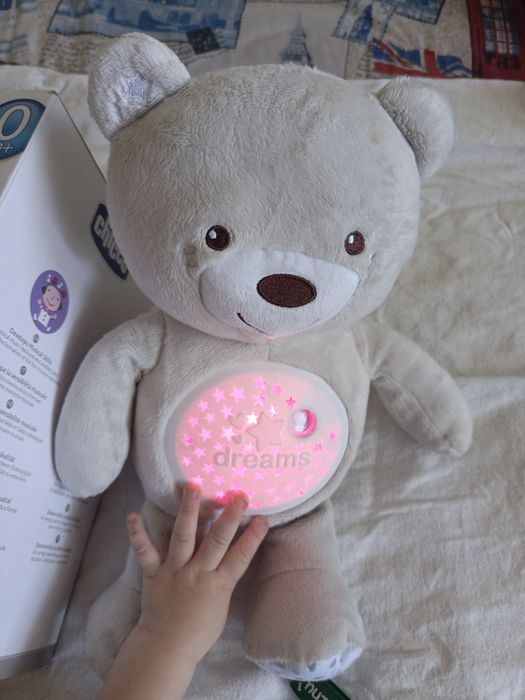Музичний ведмедик з проектором Chicco Baby Bear
