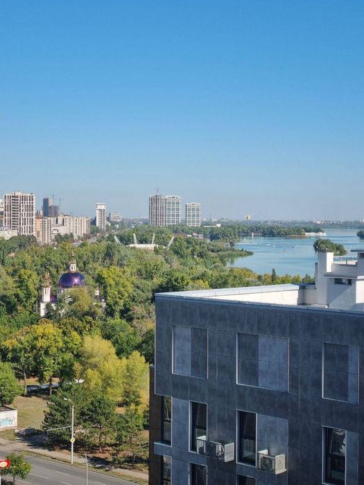 Продам 1к квартиру 43м2 проспект Героев. Победа 4