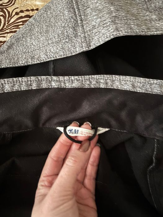 Продам термо куртку H&M