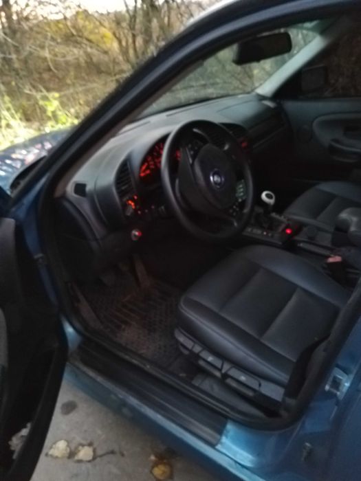 Продам бмв е36,авто економне,та просте.