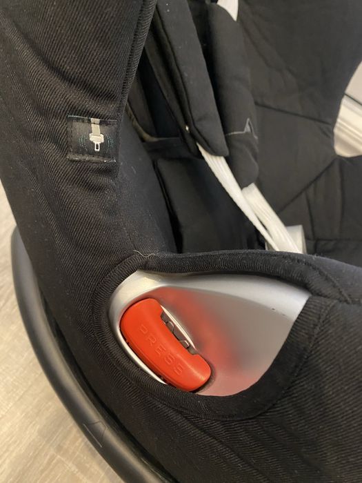 Cybex Sirona 360º com ISOFIX  - vomo nova