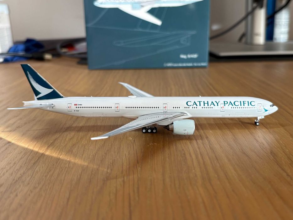 Miniatura Cathay Pacific Boeing 777