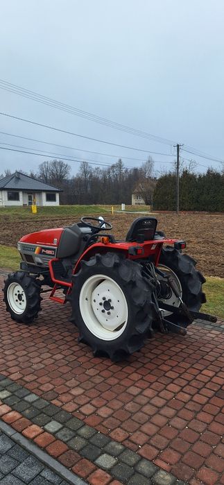 Yanmar F 220 Wspomaganie 4x4