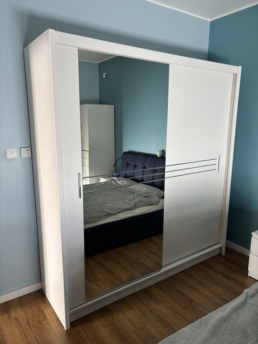 Biała duża szafa 204x215x60