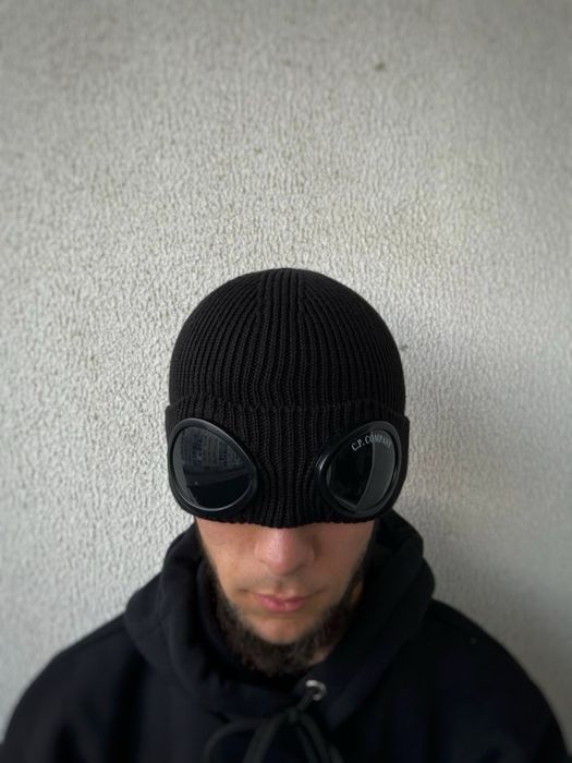 Шапка C.P. Company з двома лінзами, трендова шапка сп компані/сипи