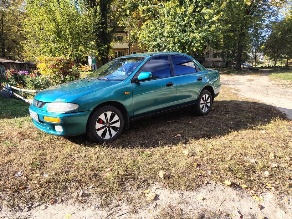 Продам мазда 323
