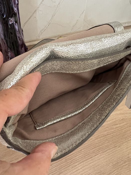 Сумка крос-боді шкіряна Clarks