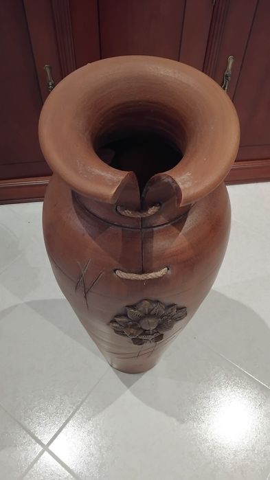 Painted Clay Jar64740549709314123