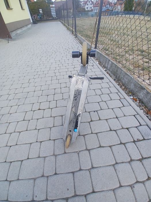 Sprzedam hulajnoga w dobrym stanie