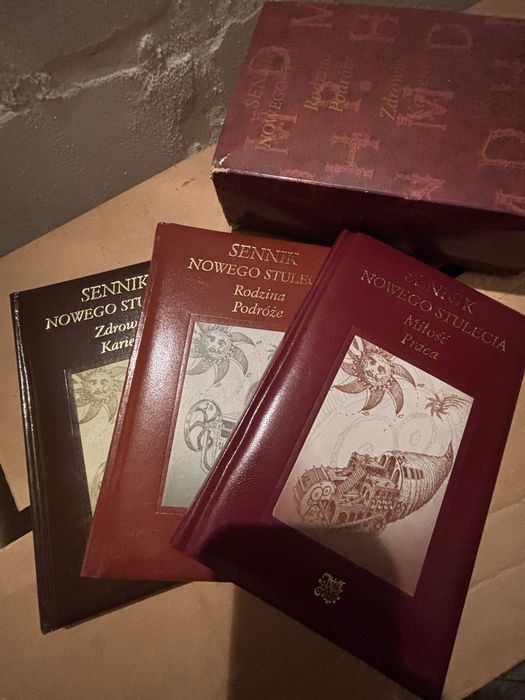 Senniki w etui- 3 sztuki!