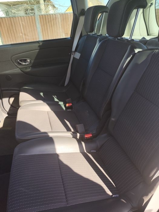 Renault Scenic 2012