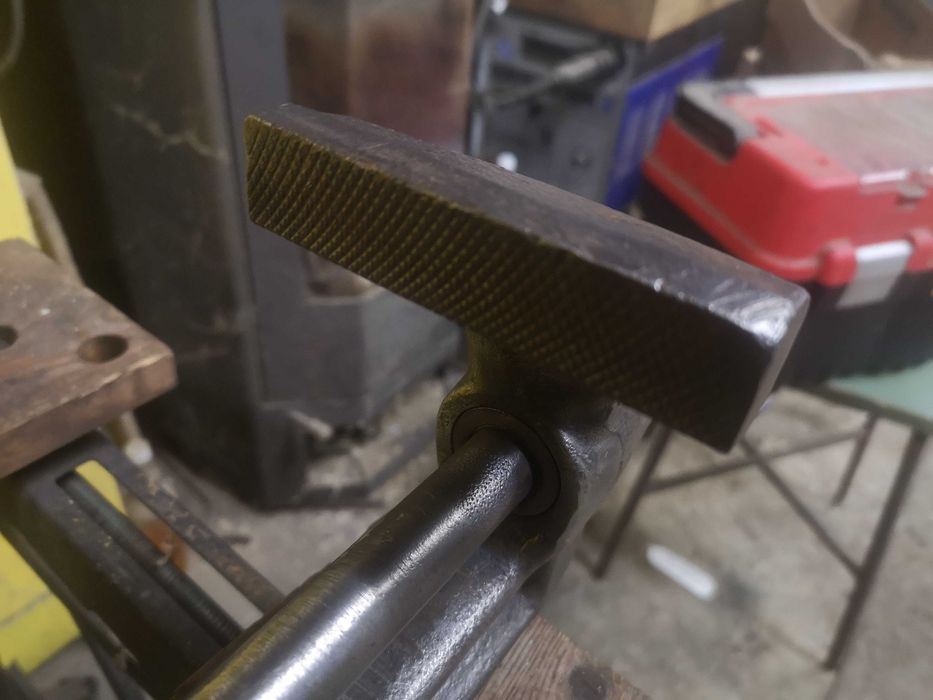 Imadło Ślusarskie HEUER Front 100mm / 9kg