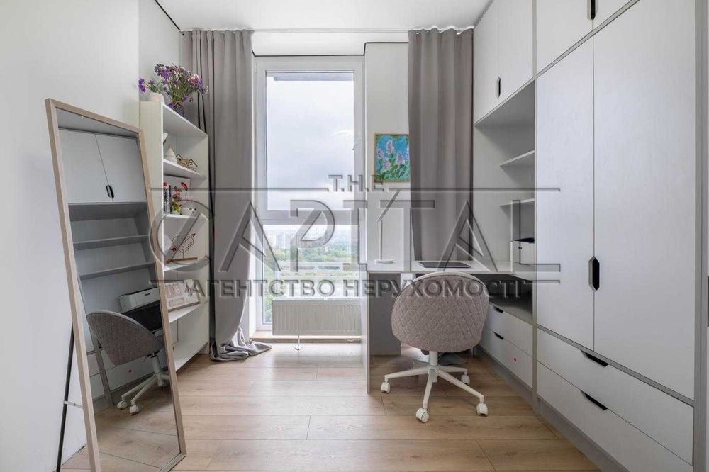 Продаж квартири / жк Науки 58 В/ комфорт клас