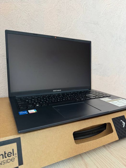 Ноутбук ASUS Vivobook 15 X1504ZA-BQ379W (90NB1021-M01DN0)