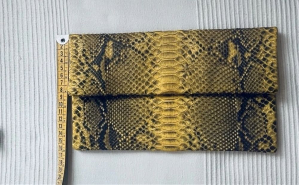 Pochette imitação pele