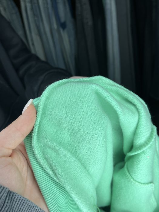 Нова кофта для дівчинки