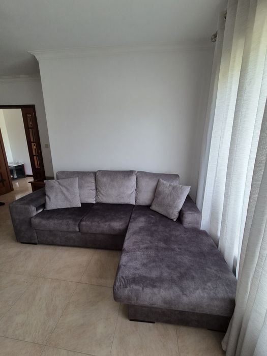 Sofá cinzento 3 lugares com chaise lounge