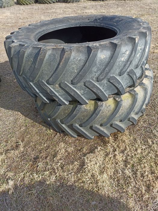 650/65 R - 42 Michelin X M 108  2sztuki opony opona