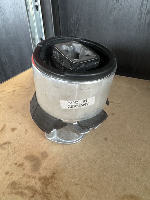 Oryginalna tuleja tylnego zawieszenia Porsche Panamera 971 – 971505543C