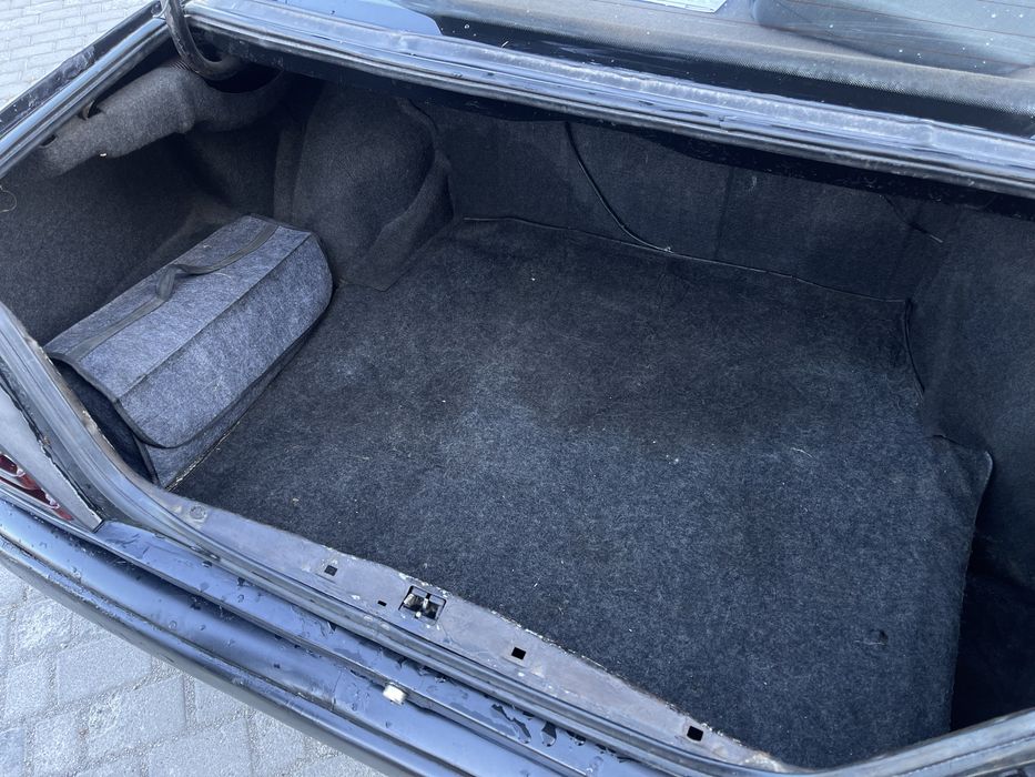 Mercedes W124 1988р (торг)