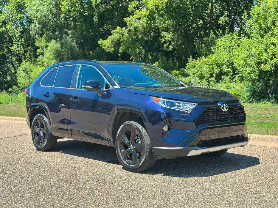 Toyota RAV4 XSE      2021