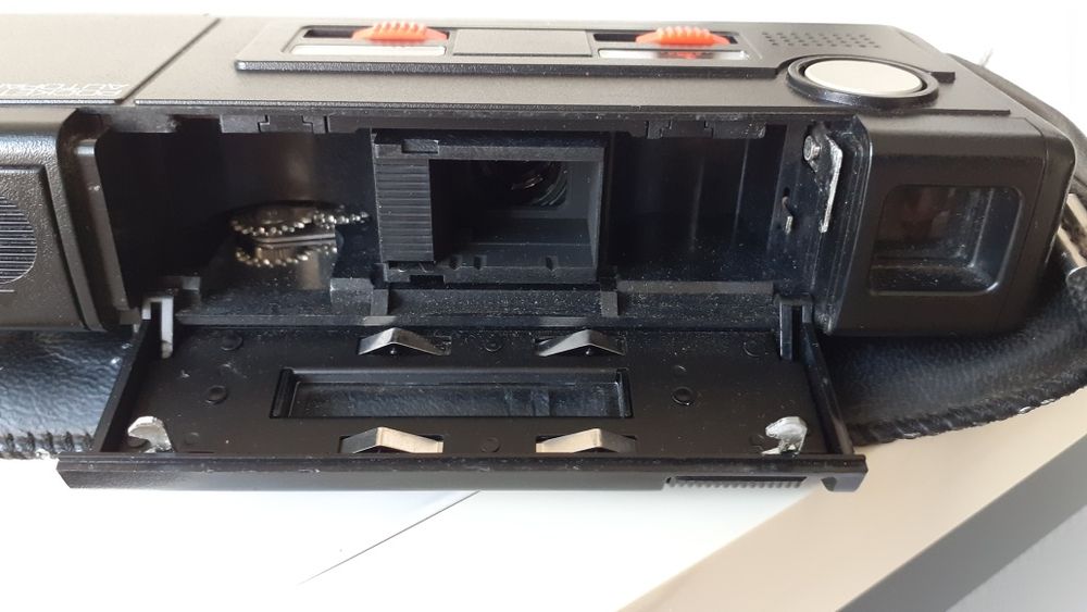 Minolta Pocket Autopak 430Ex, com estojo em pele Máquina Fotográfica