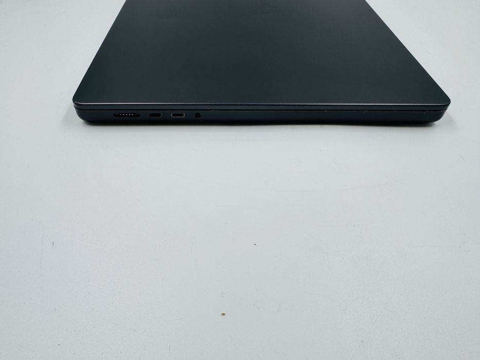Apple Macbook Pro 16 2023 M3 Pro 12/18 Core 36GB RAM 512GB SSD Space Black IL7482