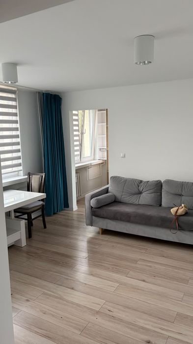 Mieszkanie 47,8 M2 / 2 pokoje + garderoba/ balkon/ piwnica/ Ząbkowice