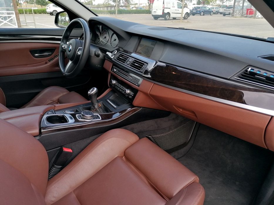 BMW 520d F11 2011 — photo 5