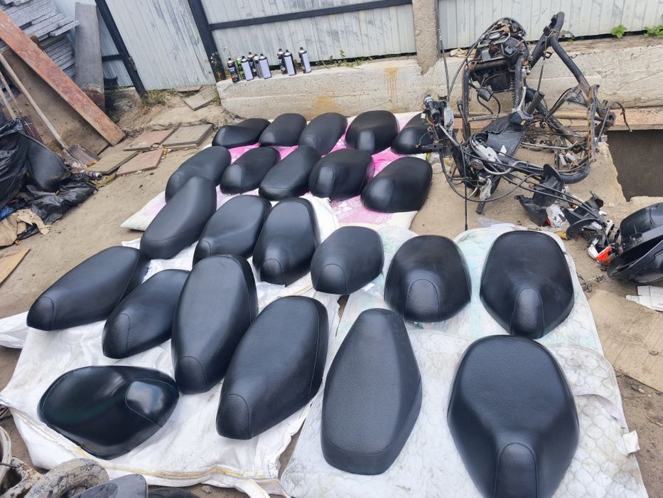 Сидіння на мопед Suzuki lets 1 2 new (lets 4 5 6 address v50 100 110 sepia  Honda dio 18 27 35 lead tact Yamaha jog sa 36 sa 16 aprio vino  sa 24 bj)