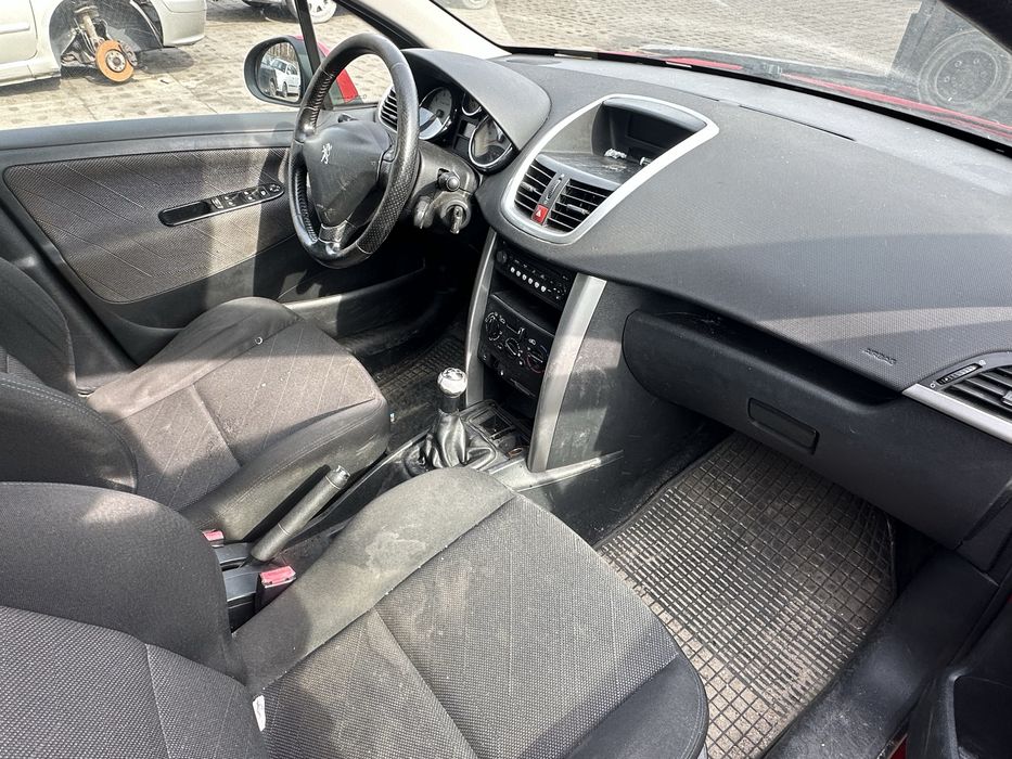 Peugeot 207 sw 1.6 benzyna 2008 w całości na części