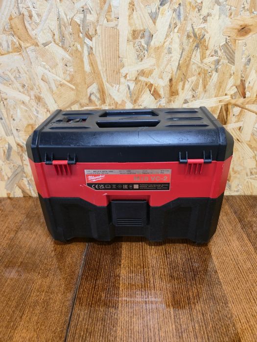Пилосос Milwaukee M18 VC-2