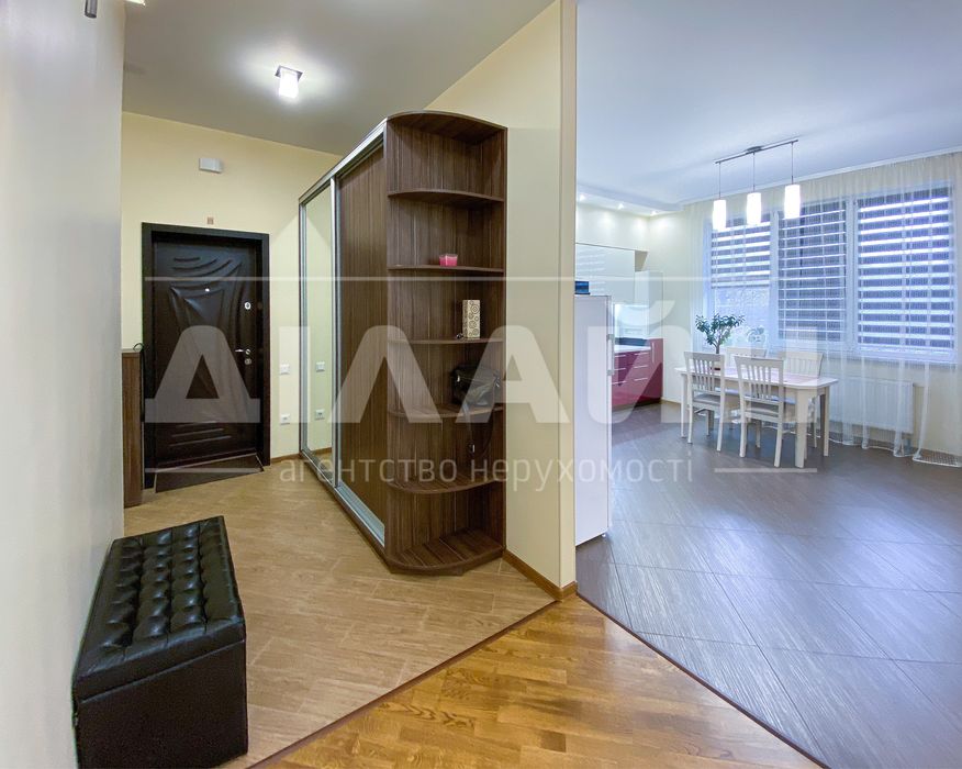 Срочно ! 3х комн 100м2  в ЖК Бородино