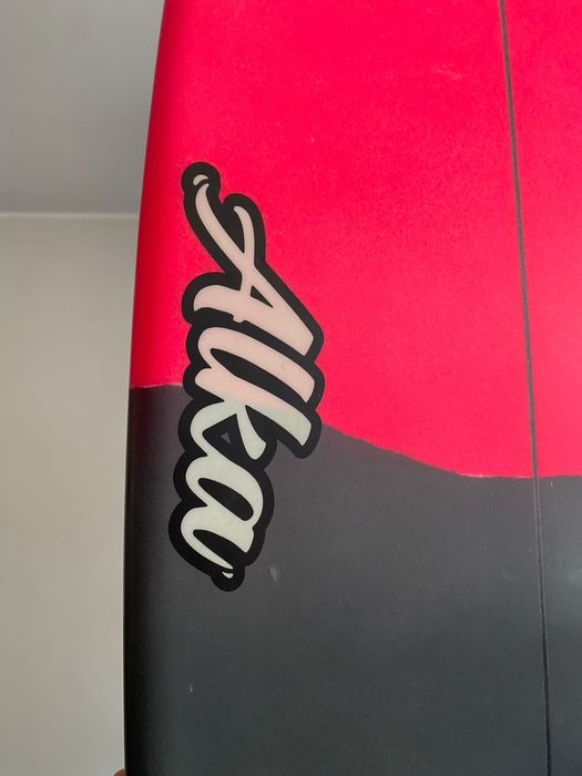 Prancha Surf Alka “The Stuff” 6’3 35L como nova