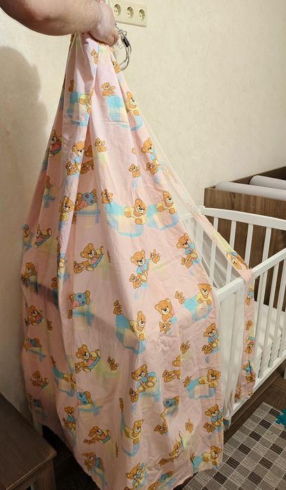 Балдахин  в  кровать кроватку, б /у